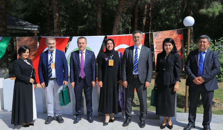 Seramik Çiçeklerim Özbekistan’da” Sergisi, Akademik ve Kültürel Buluşmaya Dönüştü