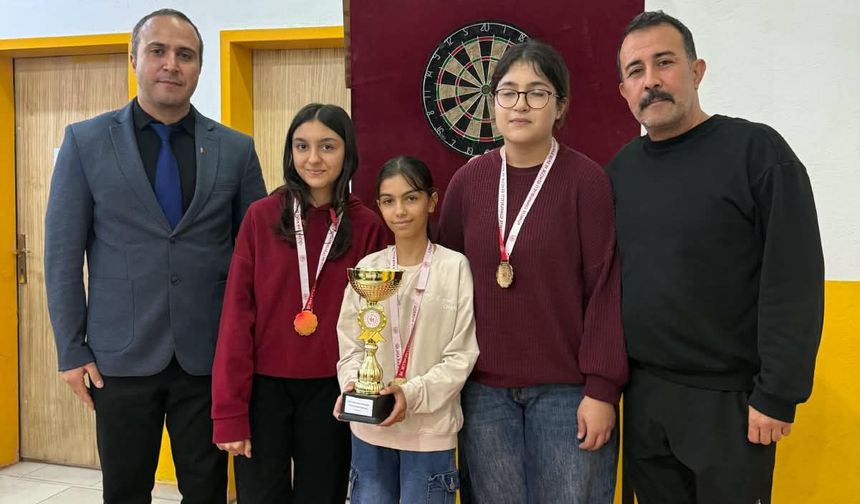 Karakoyunlu’da Okullar Arası Dart Heyecanı: Yıldız Sporcular Sahaya Çıktı