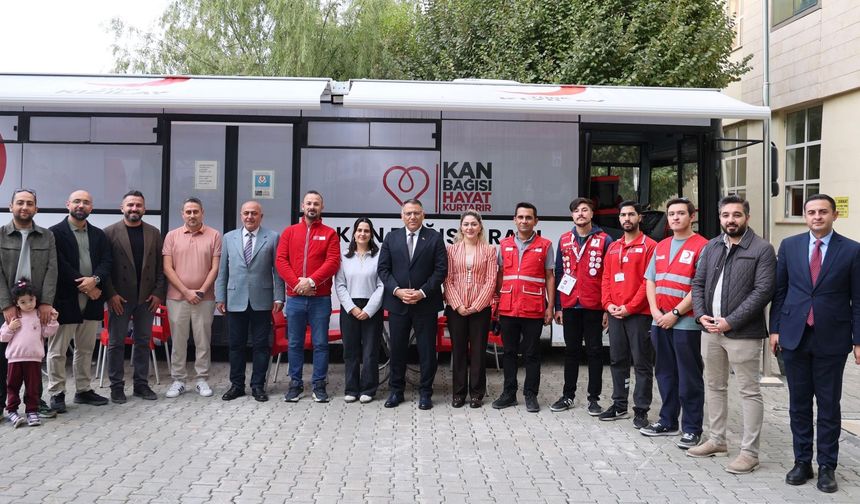 Türk Kızılay'ın Kan Bağışı Kampanyasına Destek
