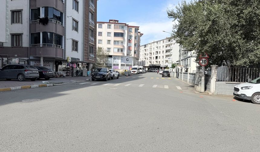 Iğdır’da Trafik Düzenlemesi: İnönü İlkokulu Önü Tek Yön Oldu