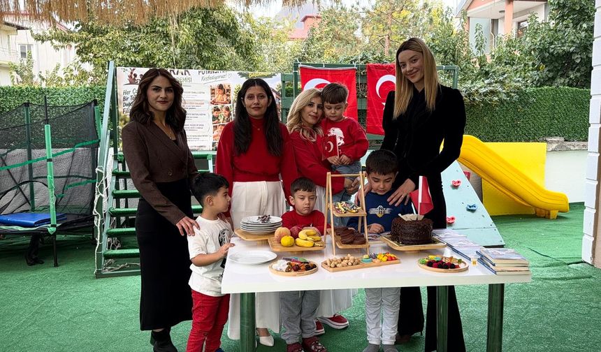 IĞDIR'DA ANLAMLI BULUŞMA: MİNİK YÜREKLER CUMHURİYET COŞKUSUNU YAŞADI