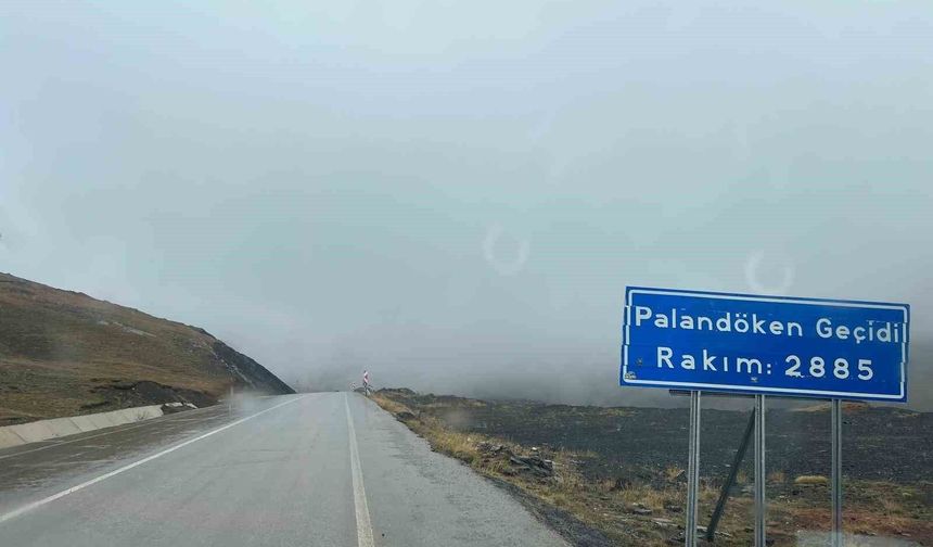 Erzurum'un yüksek kesimlerinde kar yağışı ve yoğun sis etkili oluyor