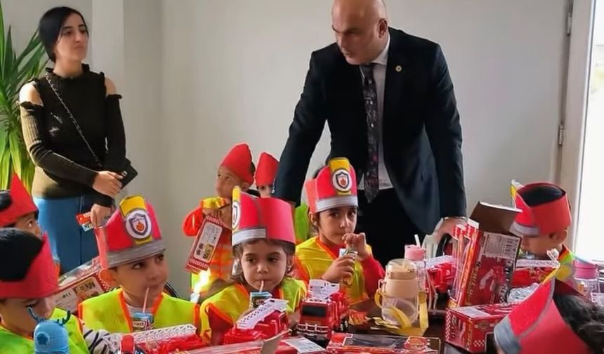 Anaokulu Öğrencileri İtfaiyeci Oldu