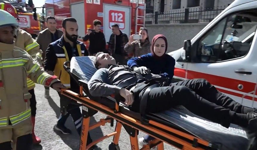 Kars Emniyeti'nde gerçeğini aratmayan yangın tatbikatı