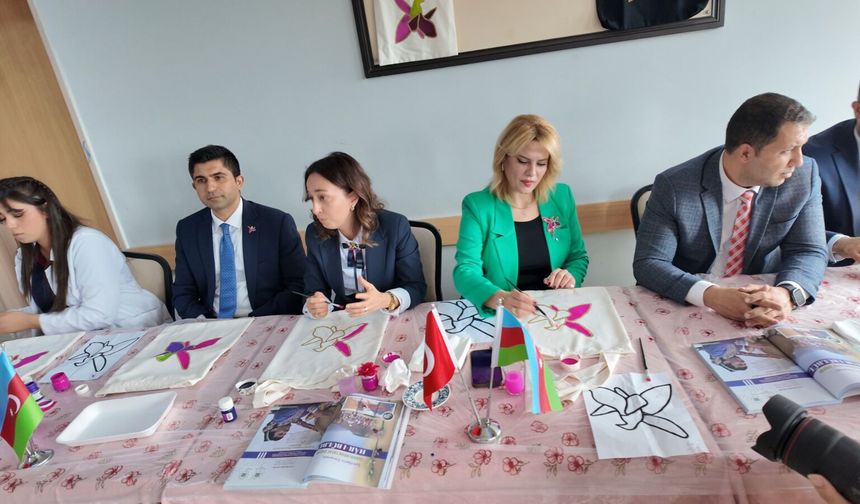 Milli Mücadele Ruhu ve Kardeşlik Sembolü “Harı Bülbül” Atölye Çalışmasında Yaşatıldı