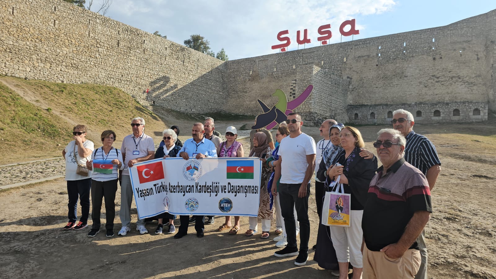 İSTAD Kurucu Üyeleri Azerbaycan Karabağ Bölgesine Gezi Düzenledi.