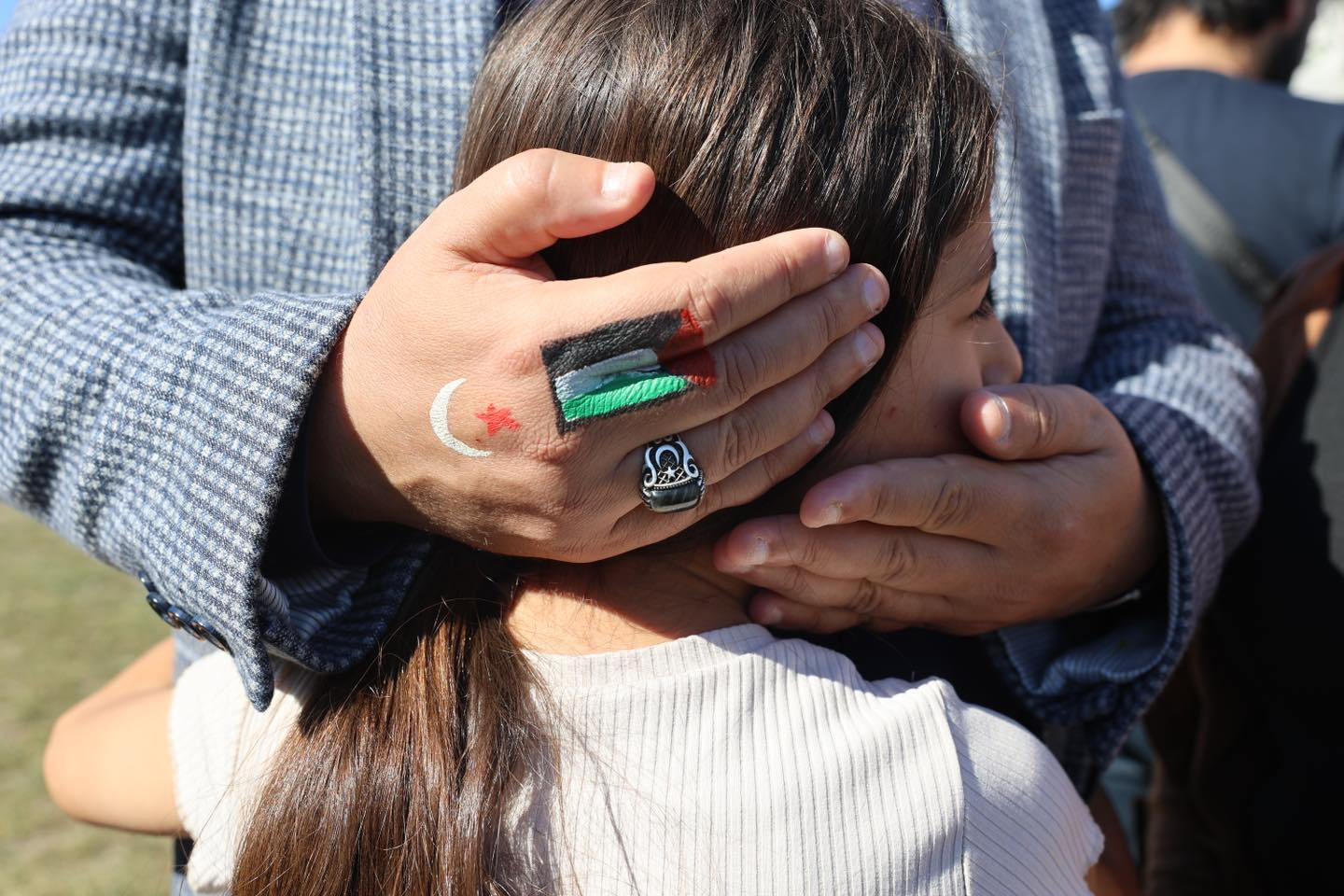 Filistinli Çocukların Dramını Anlatan Resimler Çizildi