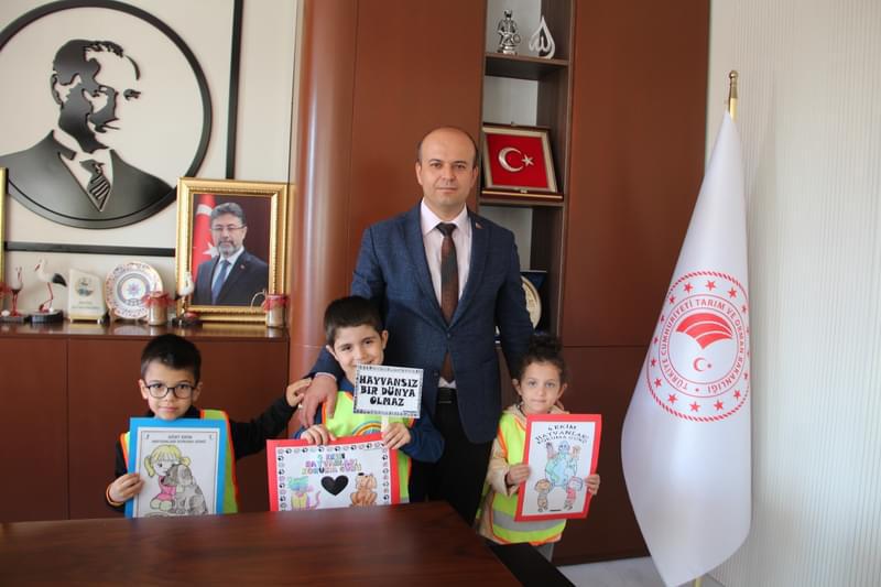 Anaokulu Öğrencilerinden İl Müdürüne Anlamlı Ziyaret