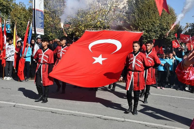 Üç Ülkeye Sınır Aralık İlçesinde Cumhuriyet Coşkusu