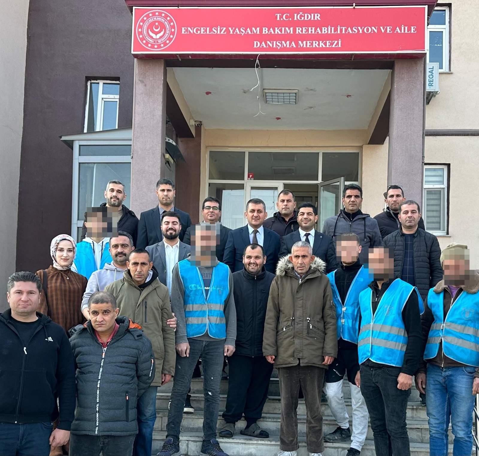 DENETİMLİ SERBESTLİK İLE BOYALI ELLER ENGELSİZ YARINLAR