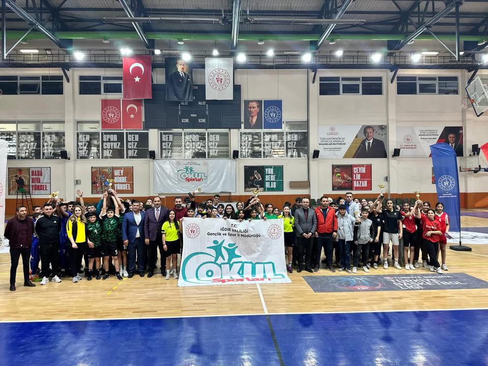 Yıldızlar Hentbol Müsabakaları Tamamlandı!