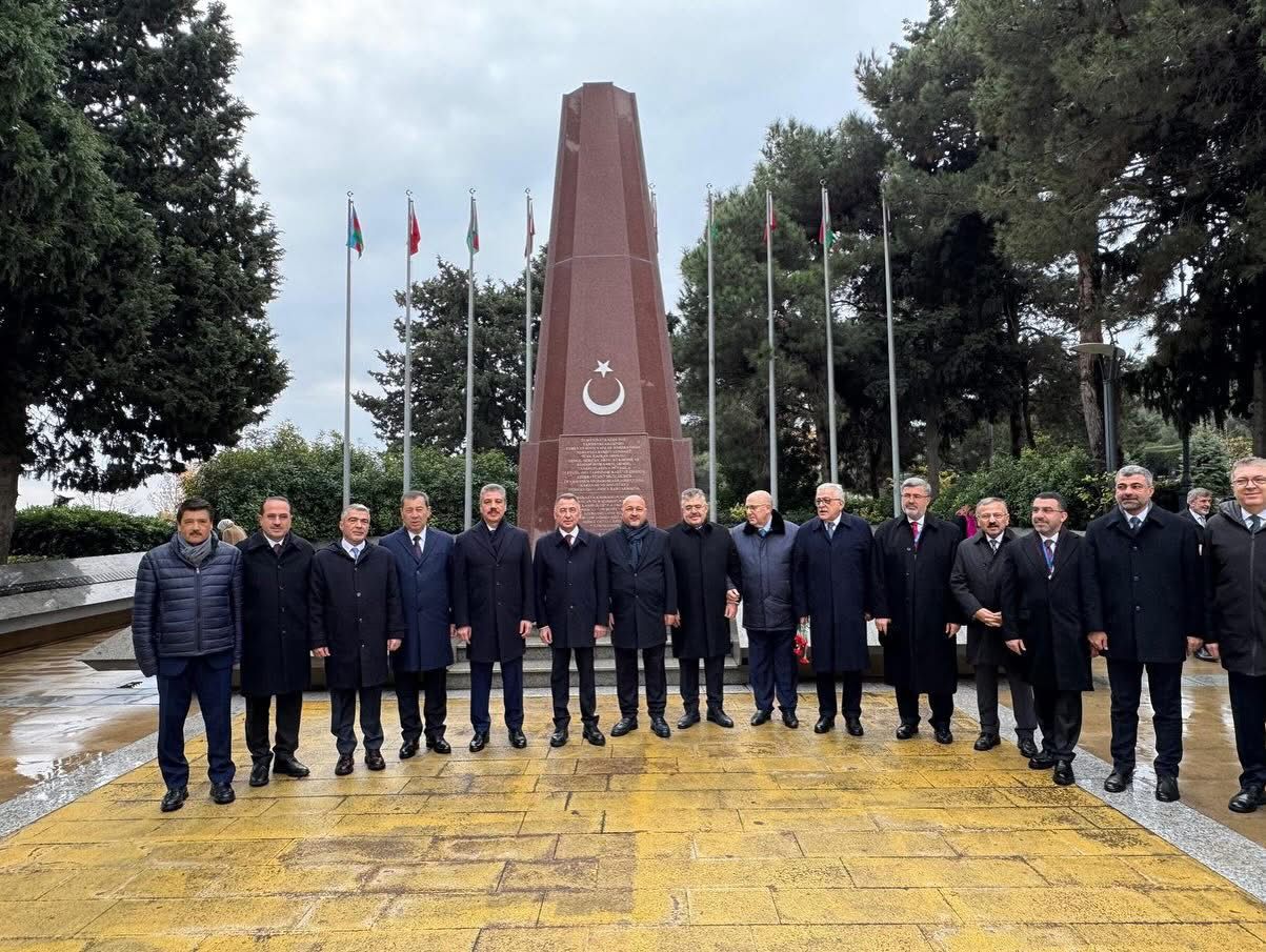 Milletvekilleri Şehitler Hıyabanı ve Türk Şehitliğini Ziyaret Etti