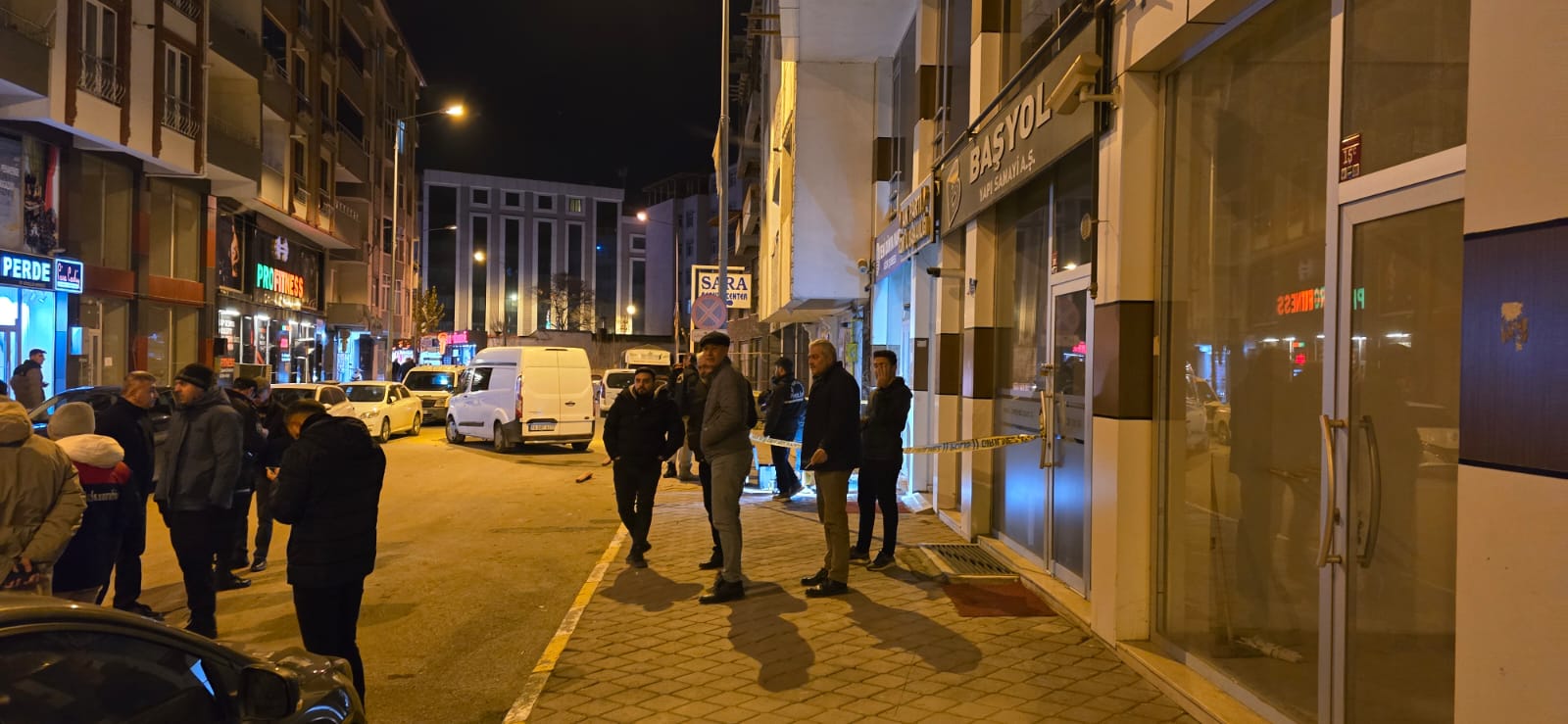 AK Parti Iğdır İl Binasına Kundaklama Girişimi