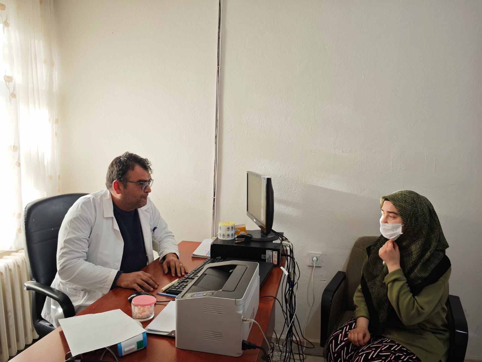 Kronik Hastalık Takibi ve Akılcı İlaç Kullanımı: Yeni Yönetmelikle Sağlıkta Yeni Dönem