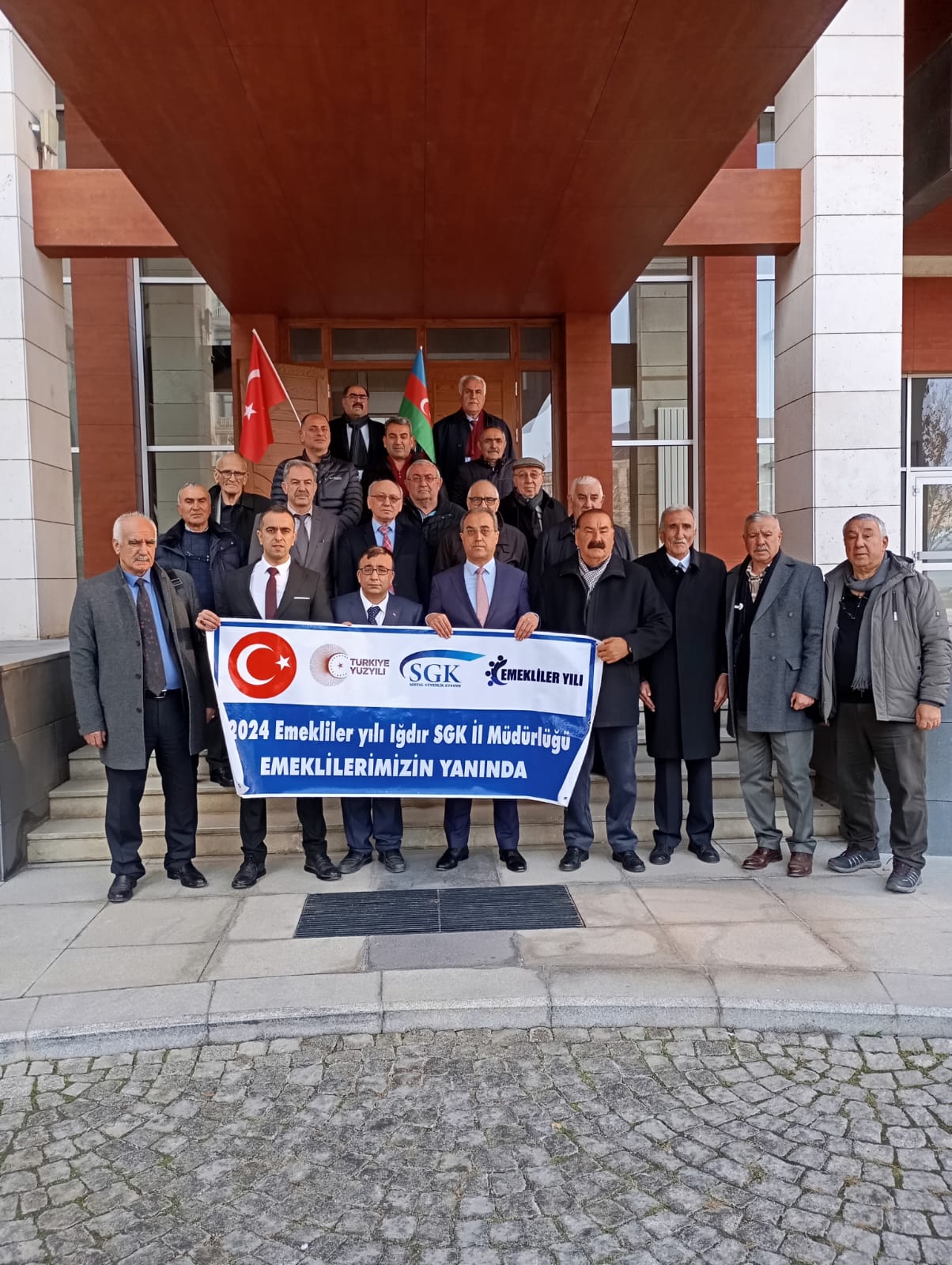 Iğdır SGK İl Müdürlüğü Emekliler Yılı Kapsamda Nahcivan  Gezisi Düzenledi.  