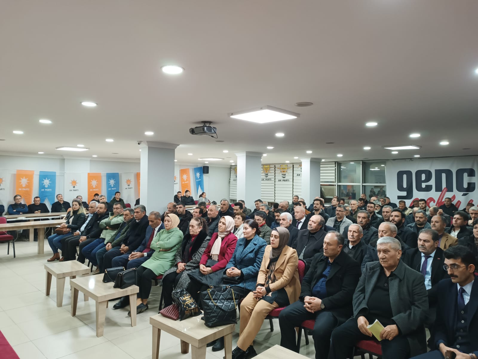 AK Parti Iğdır İl Teşkilatının Yıl Sonu İstişare Toplantısı Gerçekleştirildi