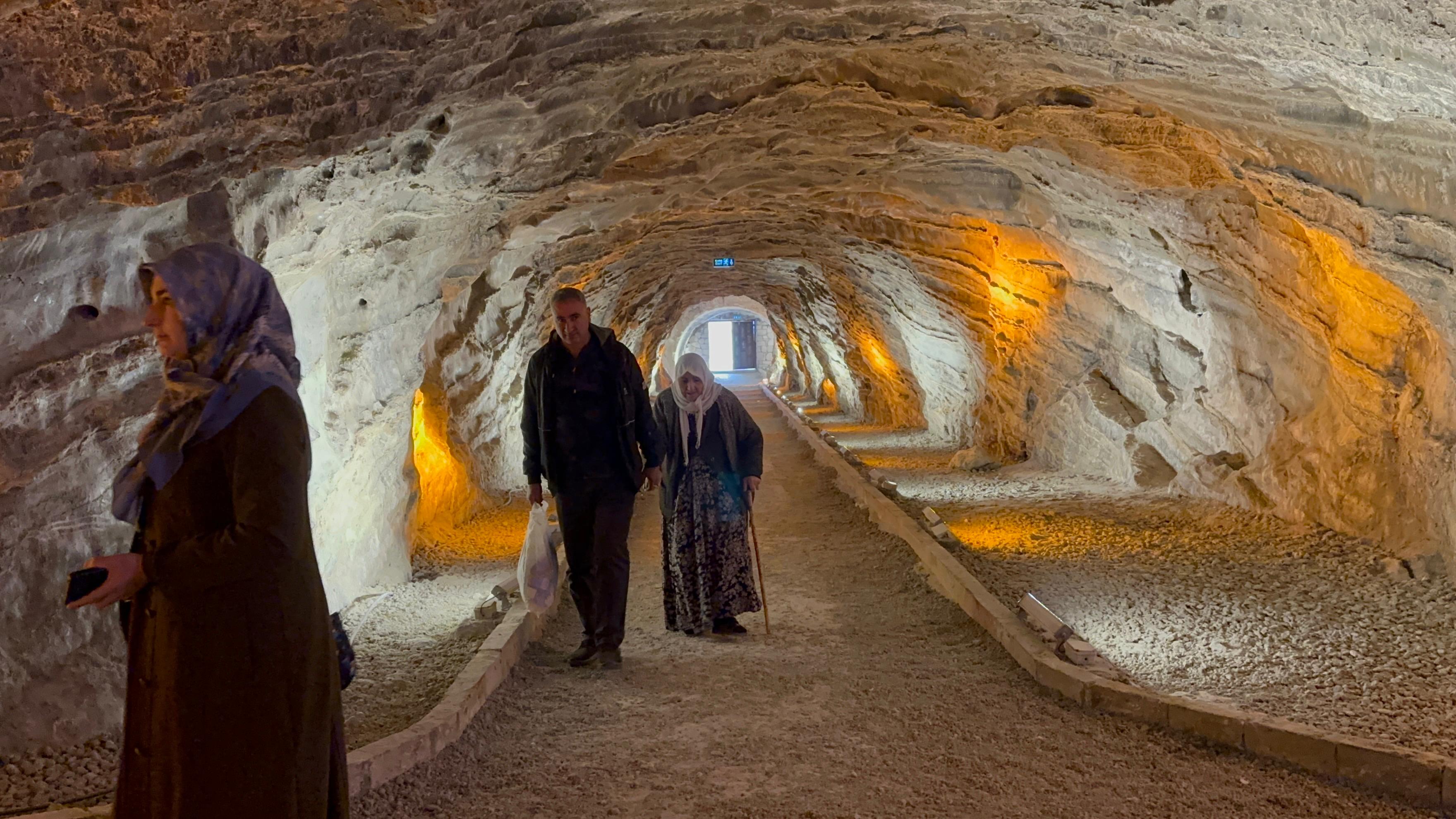 Iğdır´daki Tuz Dağı´nı bir yılda 150 bin kişi ziyaret etti