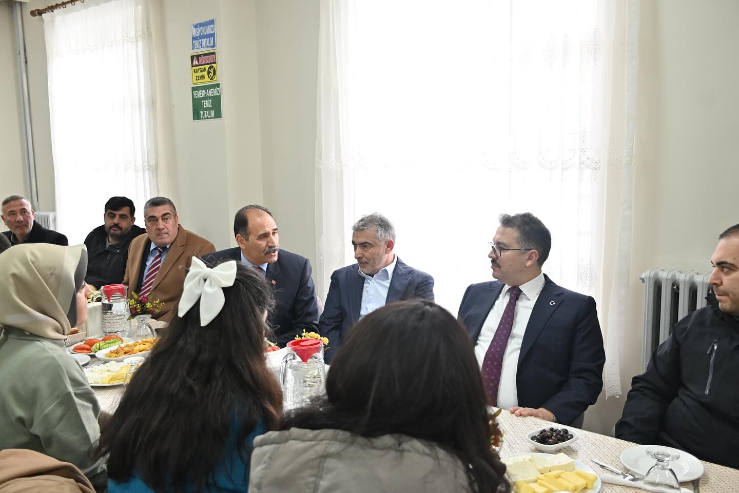 Iğdır Milletvekili Cantürk Alagöz, Iğdır Haydar Aliyev Fen Lisesi