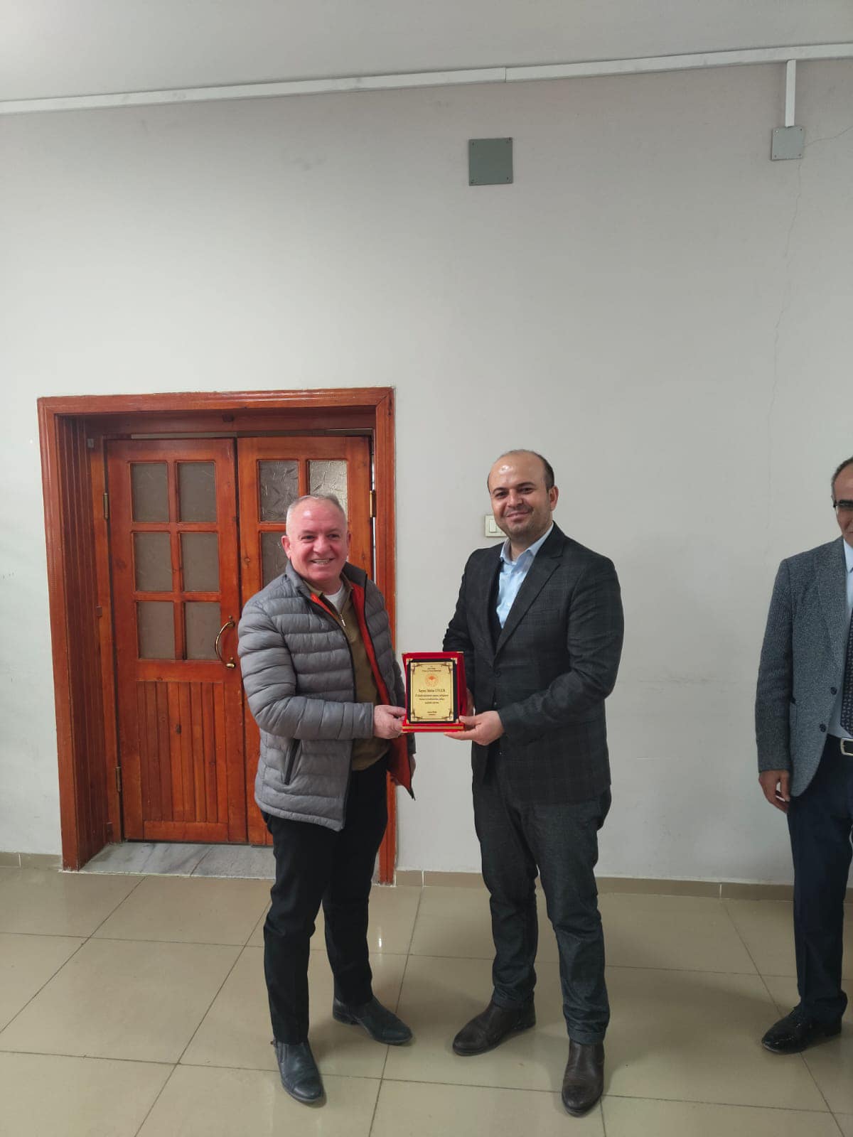 EMEKTARLARA PLAKET