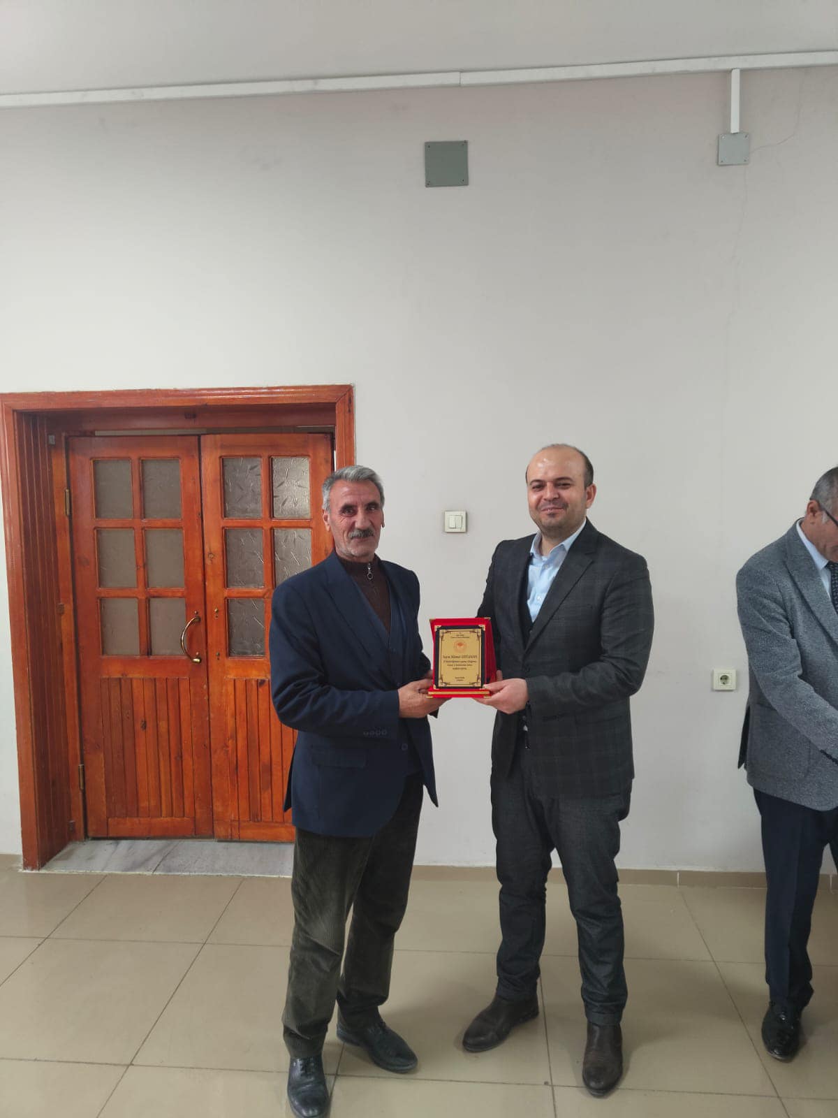 EMEKTARLARA PLAKET