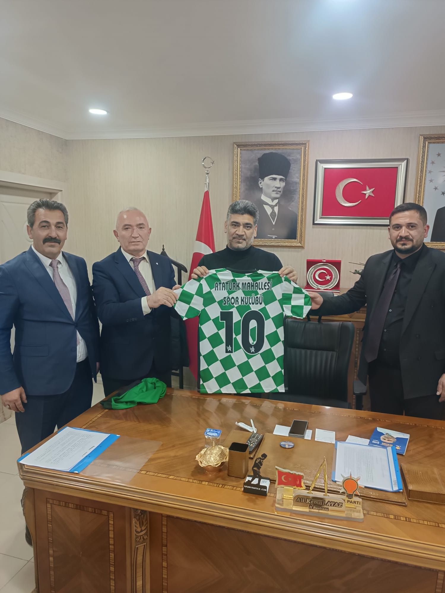 Atatürk Mahallesi Sakinlerinden Başkan Ayaz