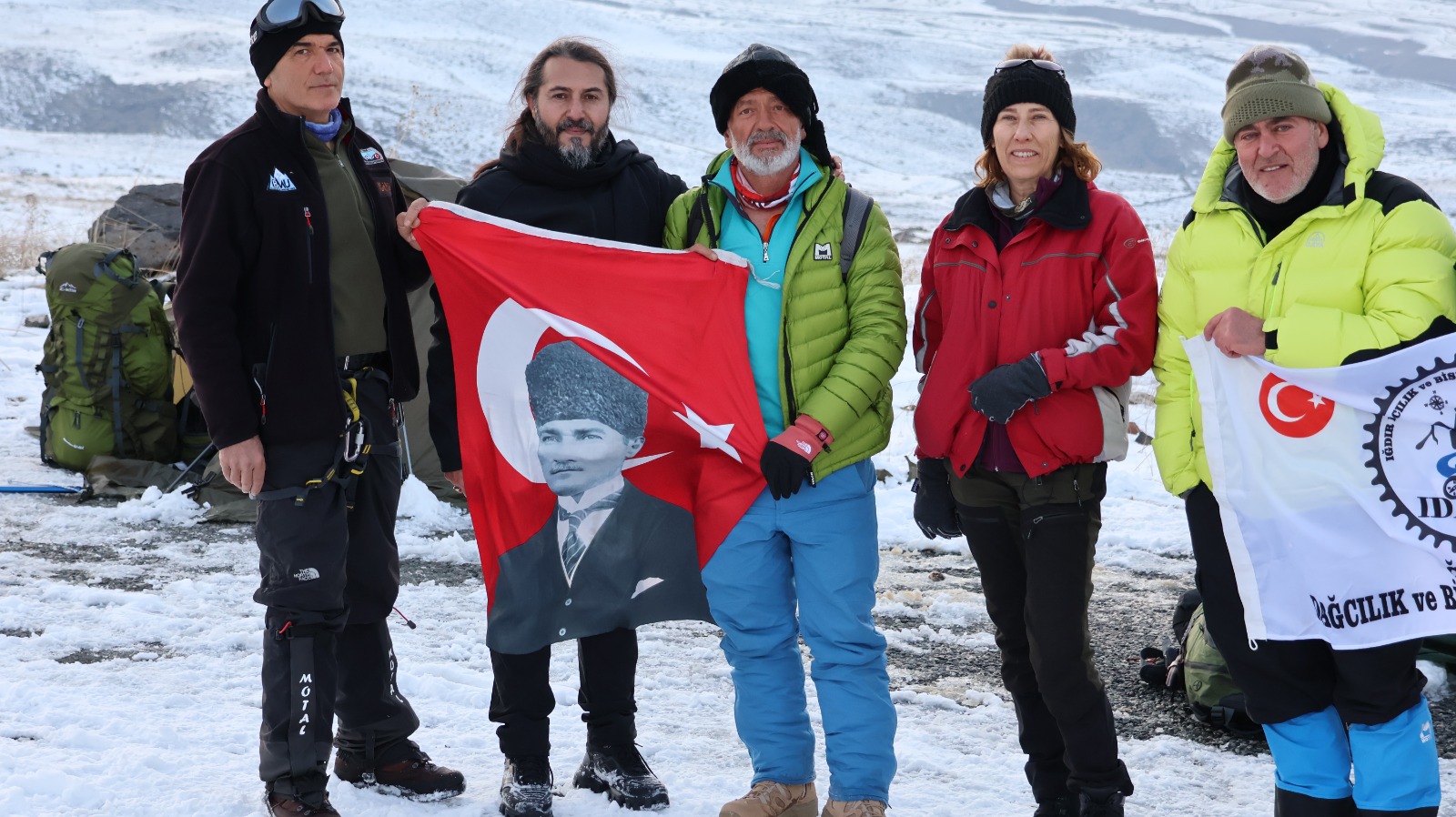 Iğdır''da dağcılık sporuna ilgi artıyor.