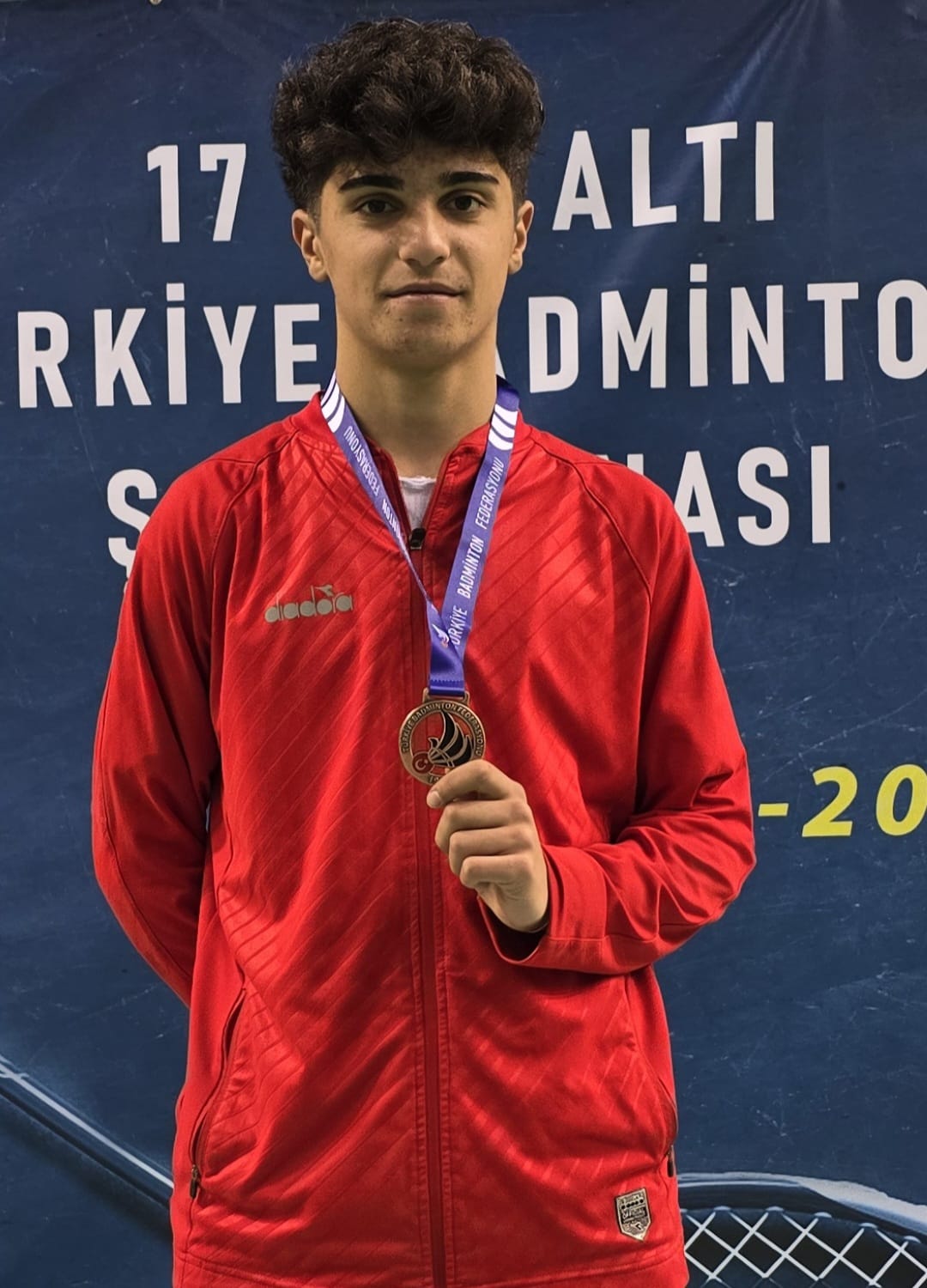 Furkan Bultan  Badminton ''da Türkiye 3. oldu
