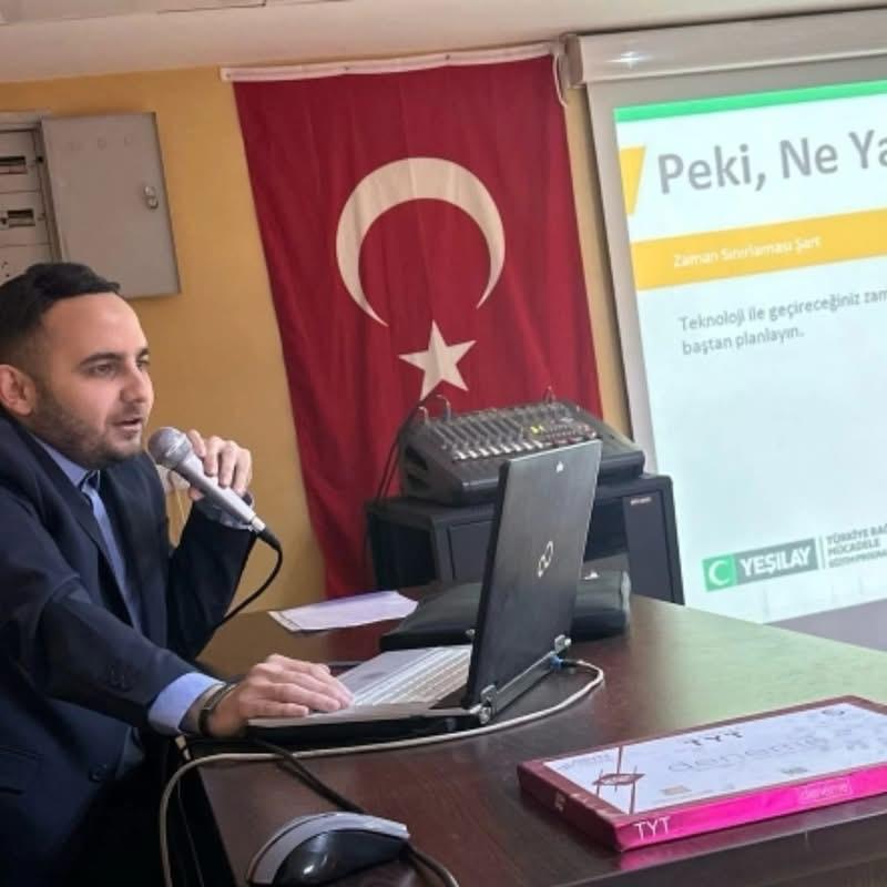 Ahmet Ali Dönmez Anadolu Lisesi Öğrencilerine Dijital Bağımlılık Eğitimi Verildi