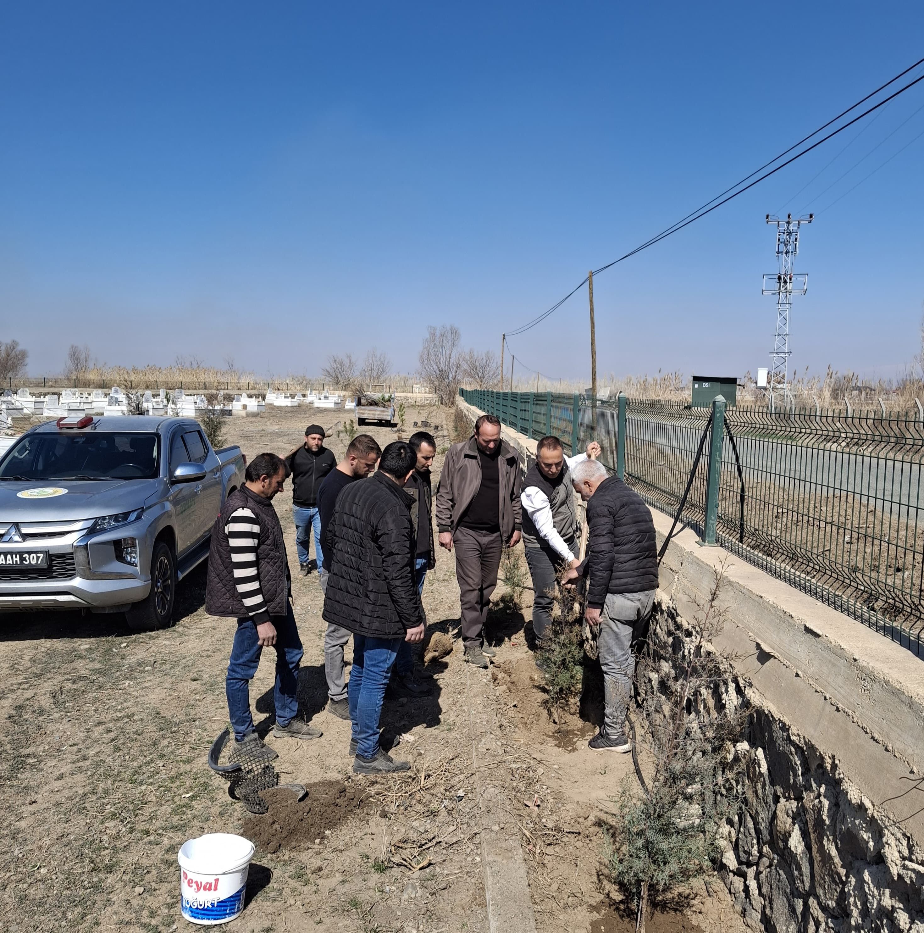 İlimiz Genelinde Mezarlık Çevresi Ağaçlandırılıyor
