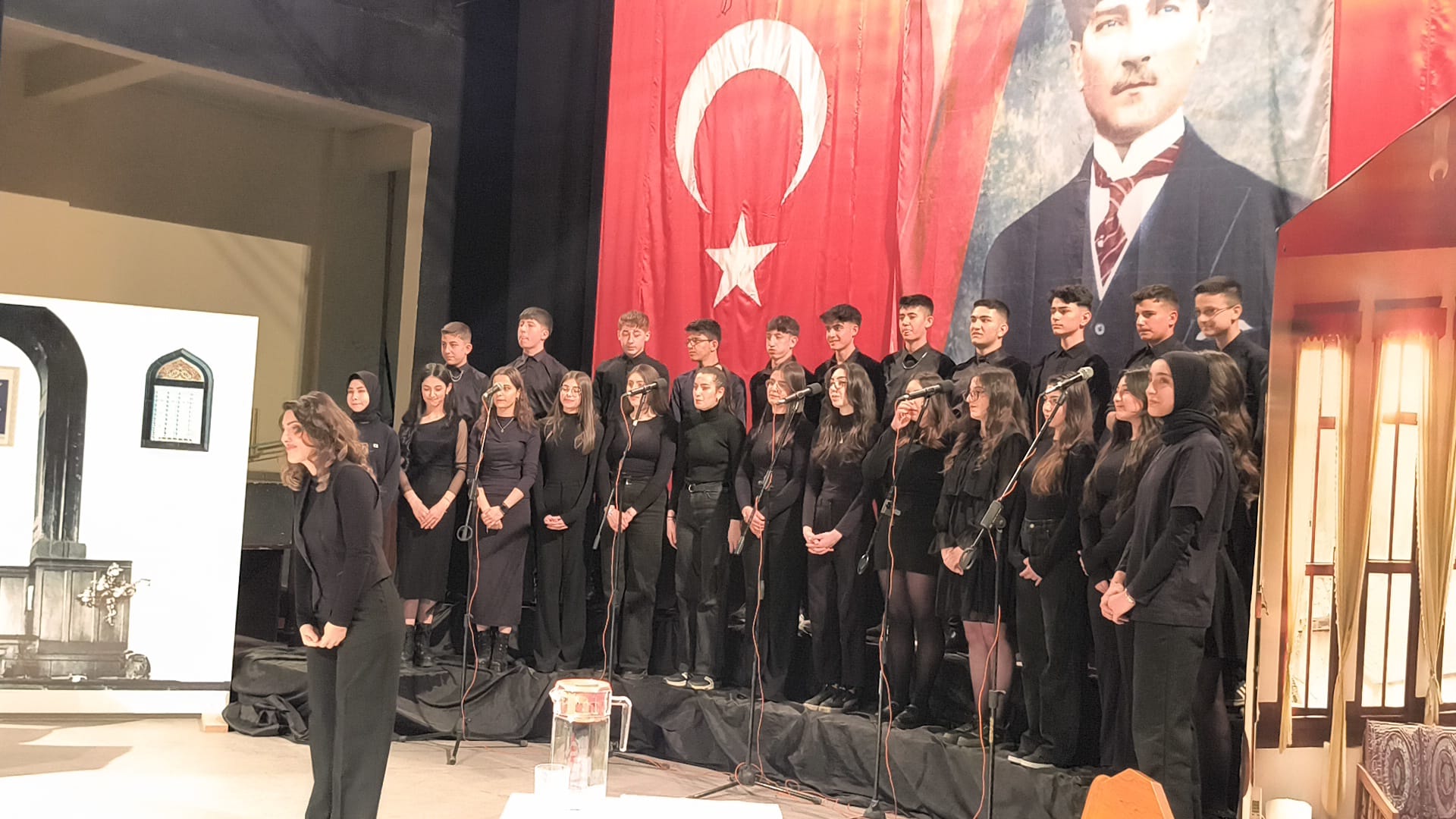 Iğdır''da İstiklal Marşı ve Mehmet Akif Ersoy''u Anma Programı Düzenlendi