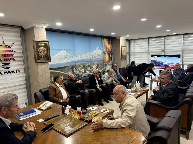 AK Parti Iğdır İl Başkanlığında Bayramlaşma Töreni Düzenlendi