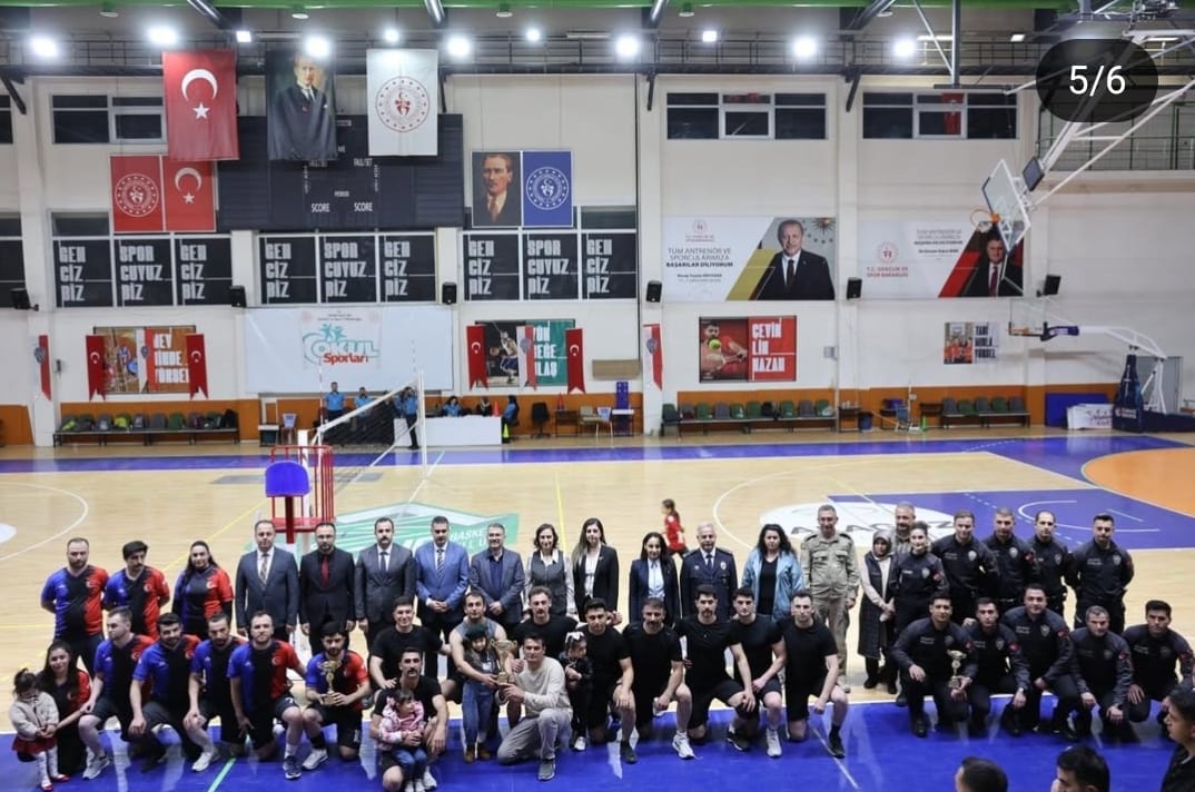 Voleybol Turnuvasının Şampiyonu Özel Harekat Şubesi Oldu
