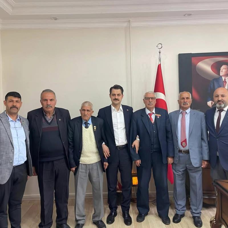 Şehit Aileleri ve Gazilerden Tuzluca Kaymakamı Abdullatif Yılmaz