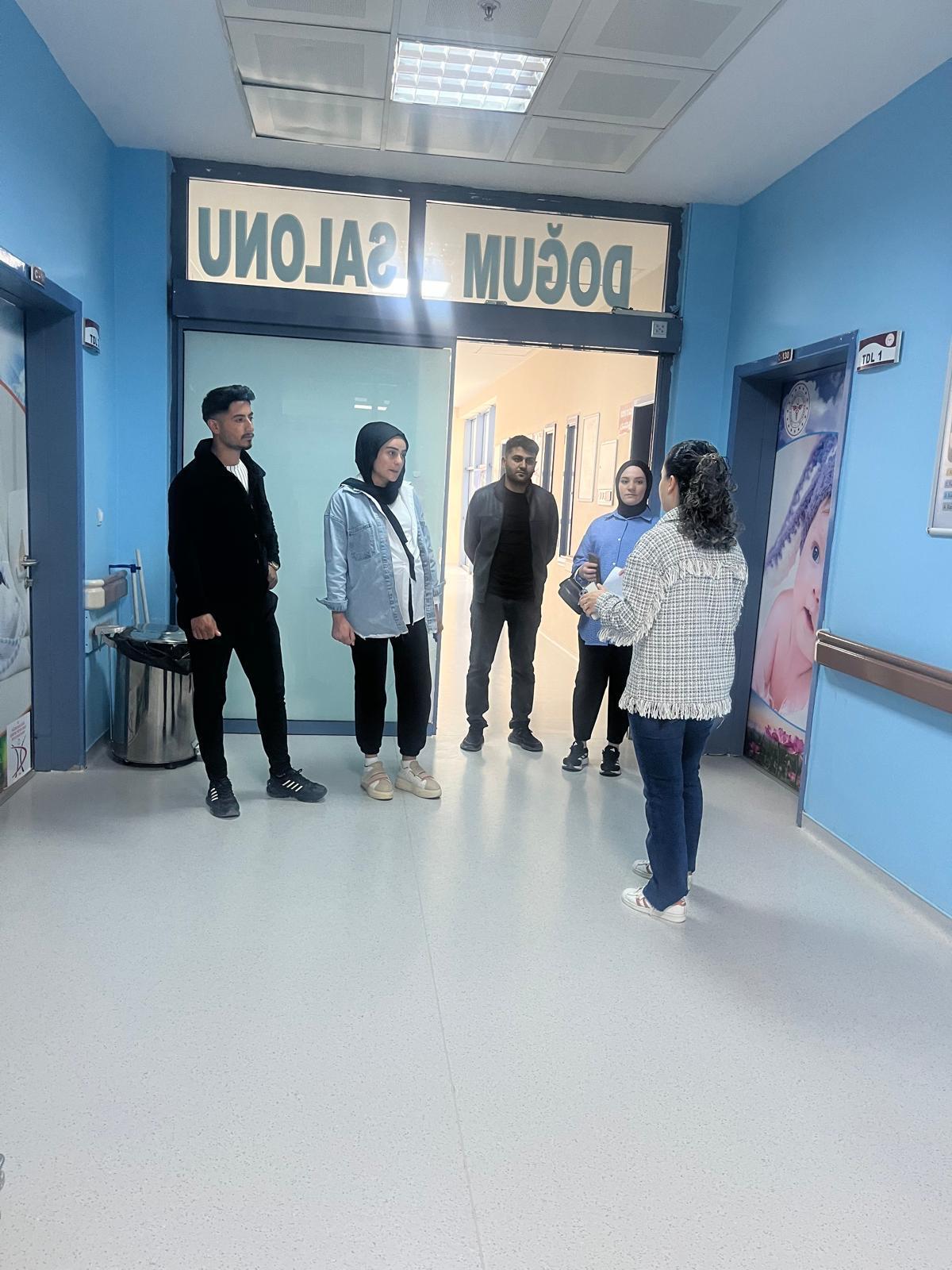 Ebeler Haftası''nda Normal Doğuma Teşvik: İl Sağlık Müdürlüğü''nden Ebeler ve Gebelere Yönelik Örnek Uygulama