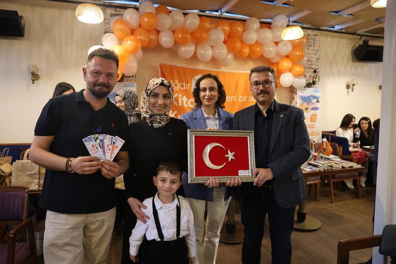 Vali Ercan Turan, Iğdır Kitap Kulübü
