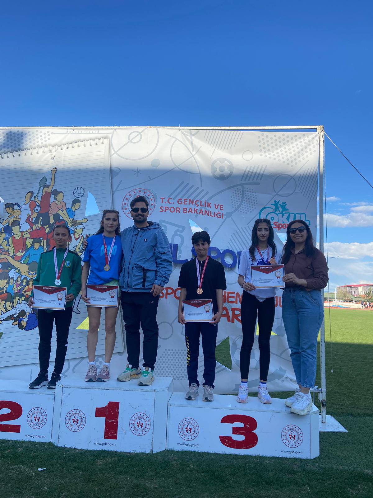 Iğdırlı Sporculardan Büyük Başarı: Madalyalara Doymadılar