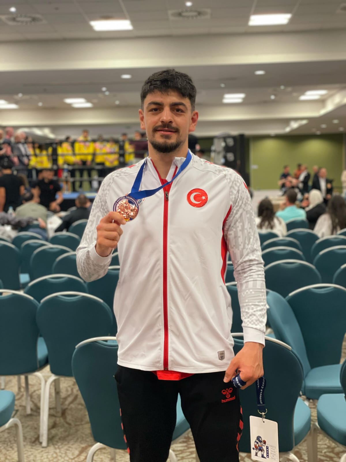 Iğdırlı Milli Boksör Cihandar Enes Alkazak Brüksel