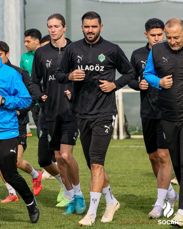Alagöz Holding Iğdır FK, Lider Kocaelispor