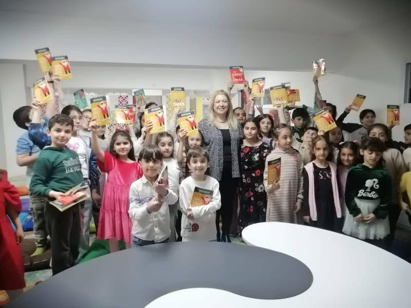 Havva Tekin, “Iğdır Okuyor, Hedefi Yükseliyor” Etkinliğinde Öğrencilerle Buluştu