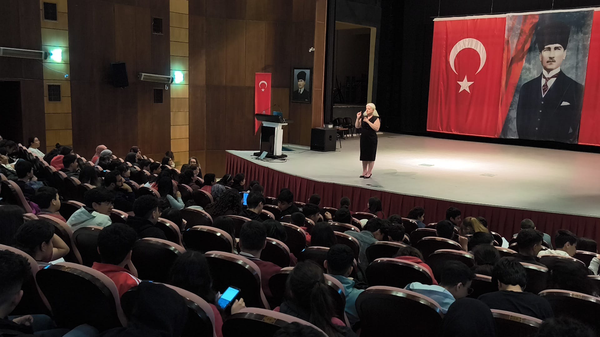 Iğdır Azerbaycan Evi''nden Öğrencilere
