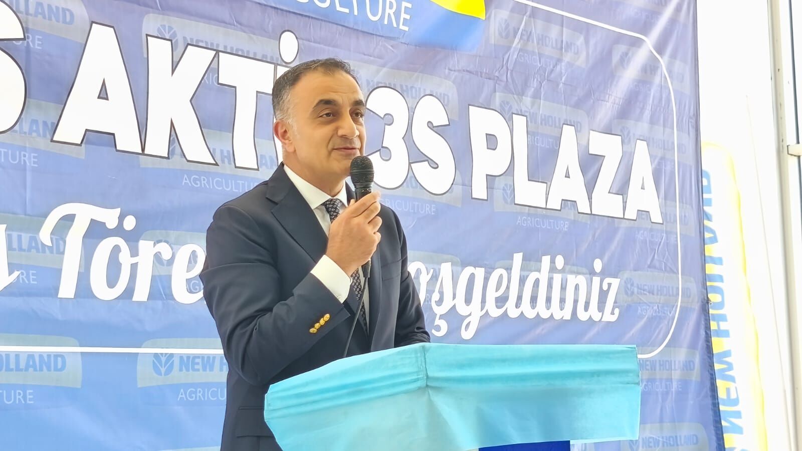 Türk Traktör NewHolland Plaza''dan Görkemli Açılış