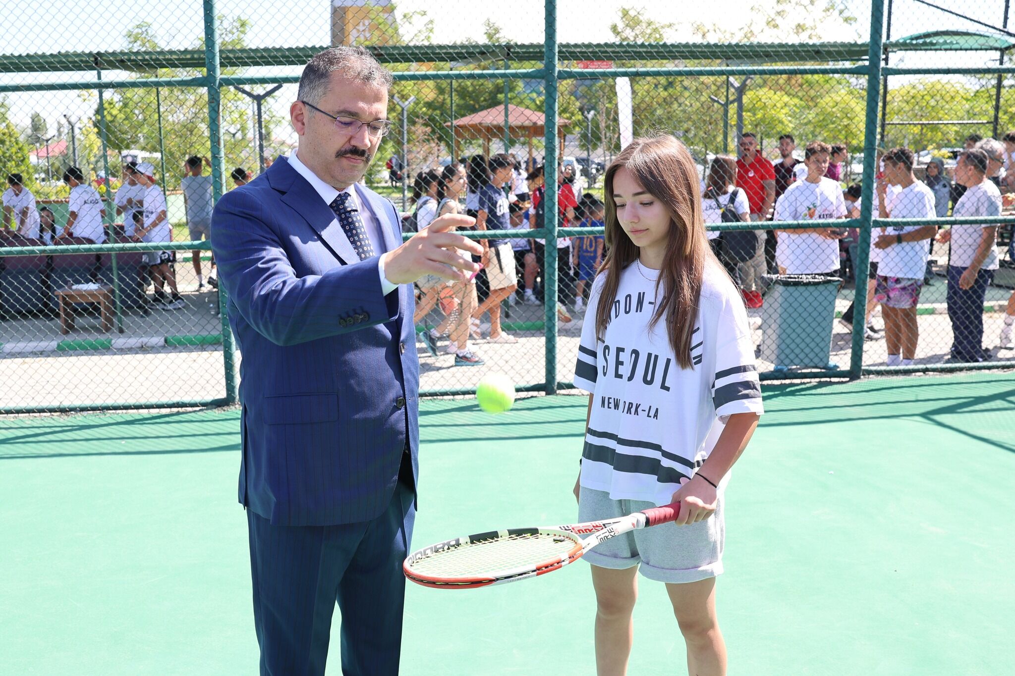 Ağrı Dağı''nın gölgesinde ''Kayısı Cup'' heyecanı