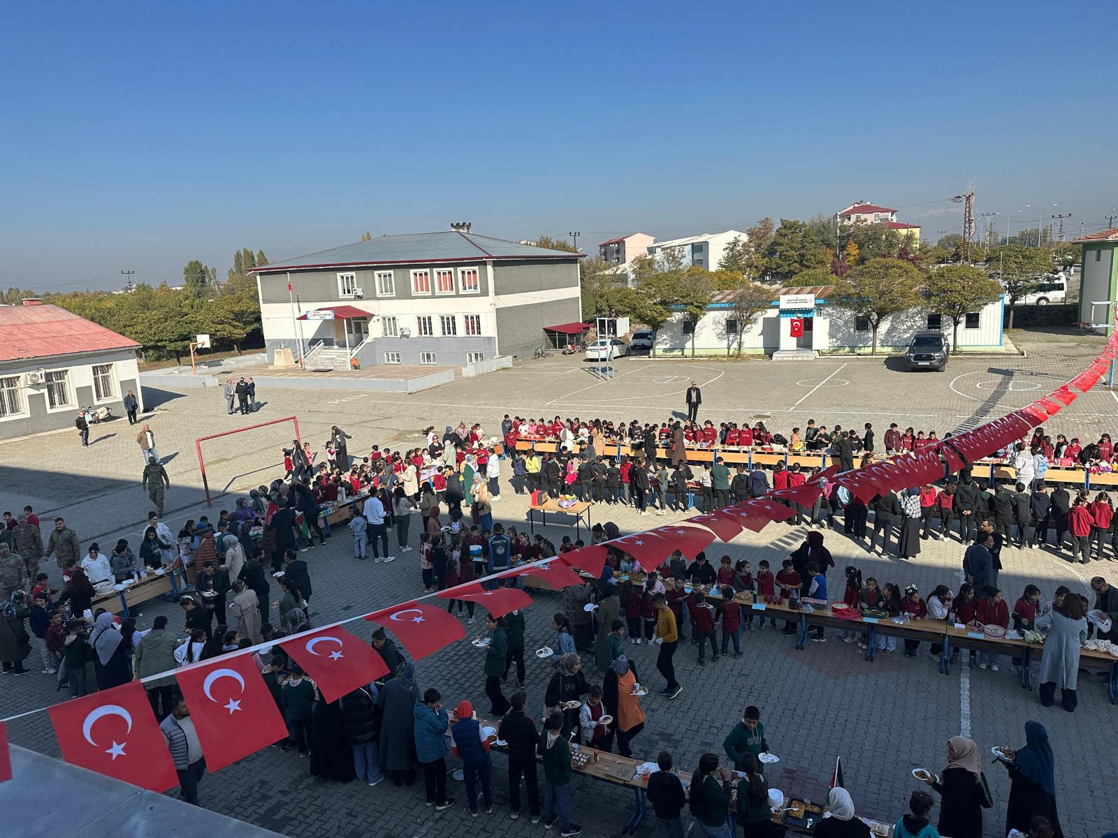 00B39A37 4567 4E98 A1Dd 1C9A037F8566