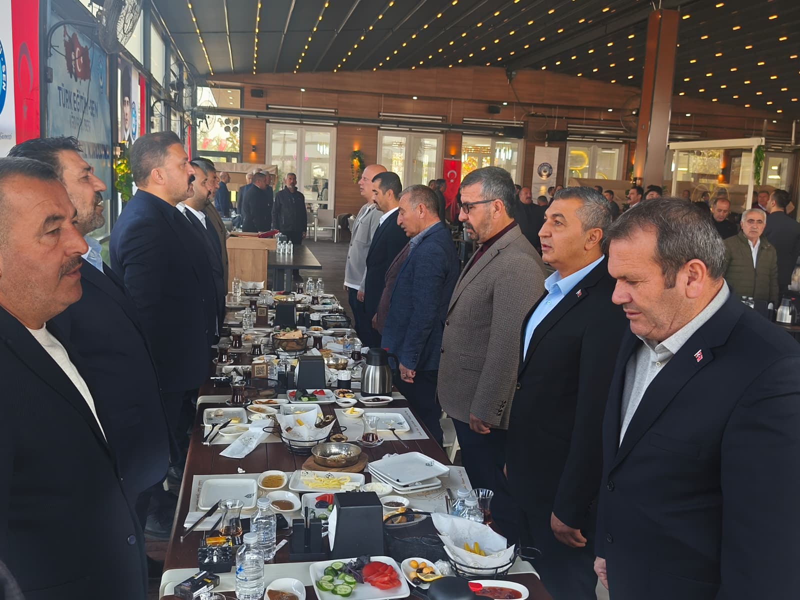 0De11309 E0Ad 4B99 A7F4 12742912A8F4