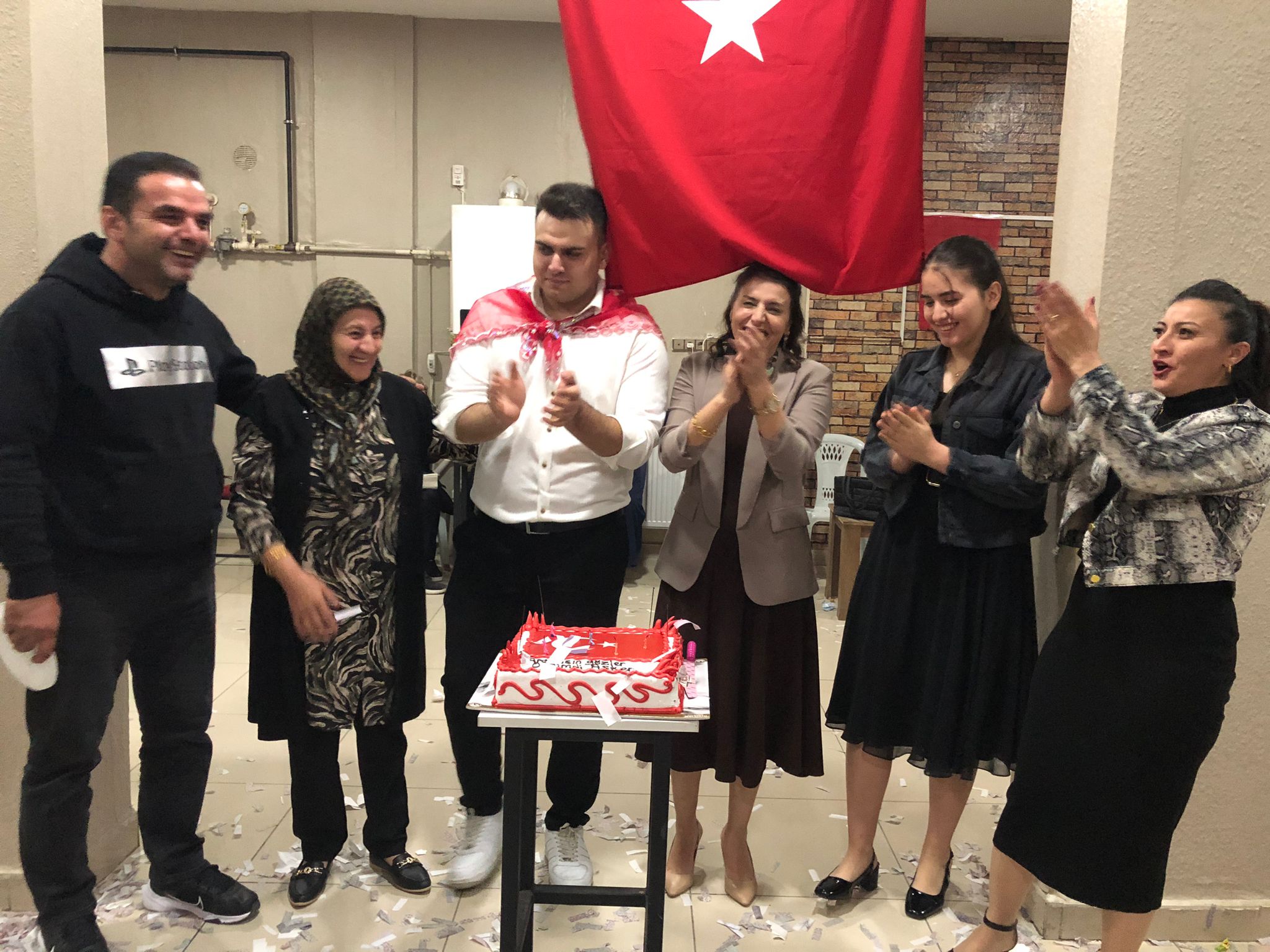 3B1E4464 3D24 4Cbd 8260 C723Ec361E30-1