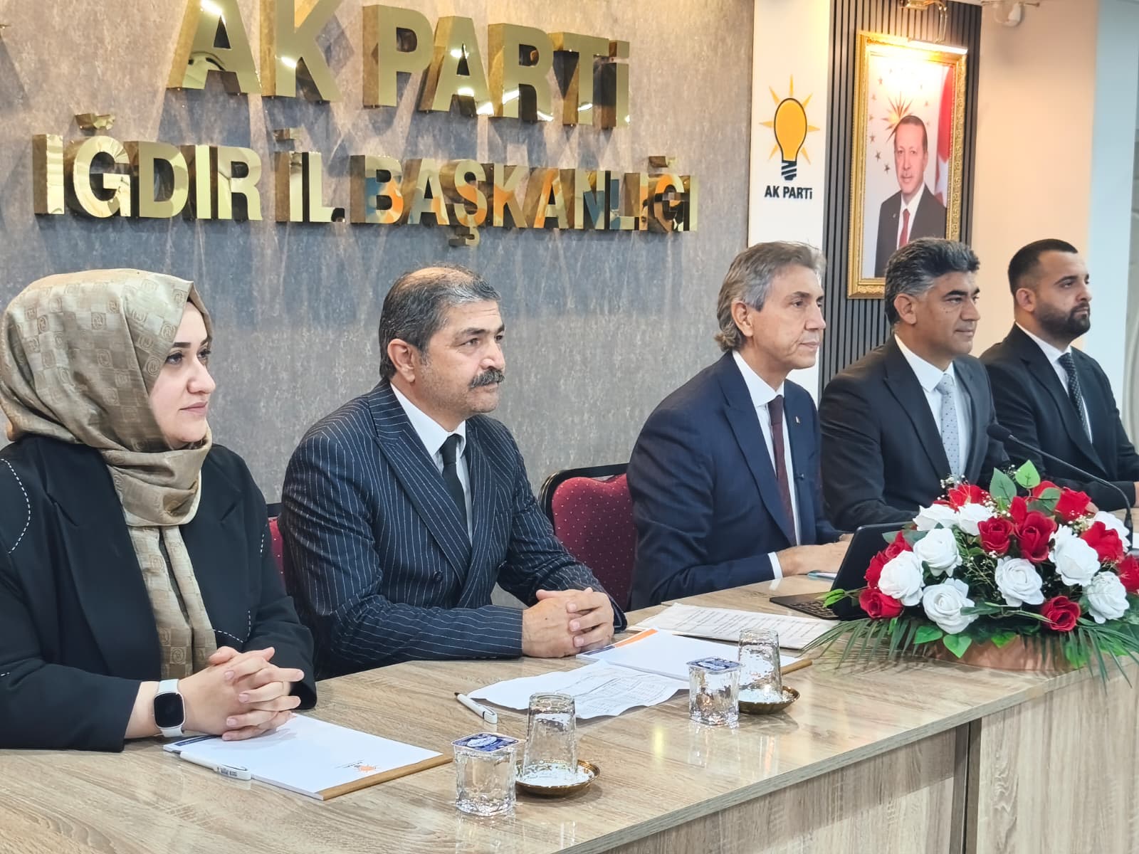 57E308Cf C3B1 4551 836D 896D079F92E6-1