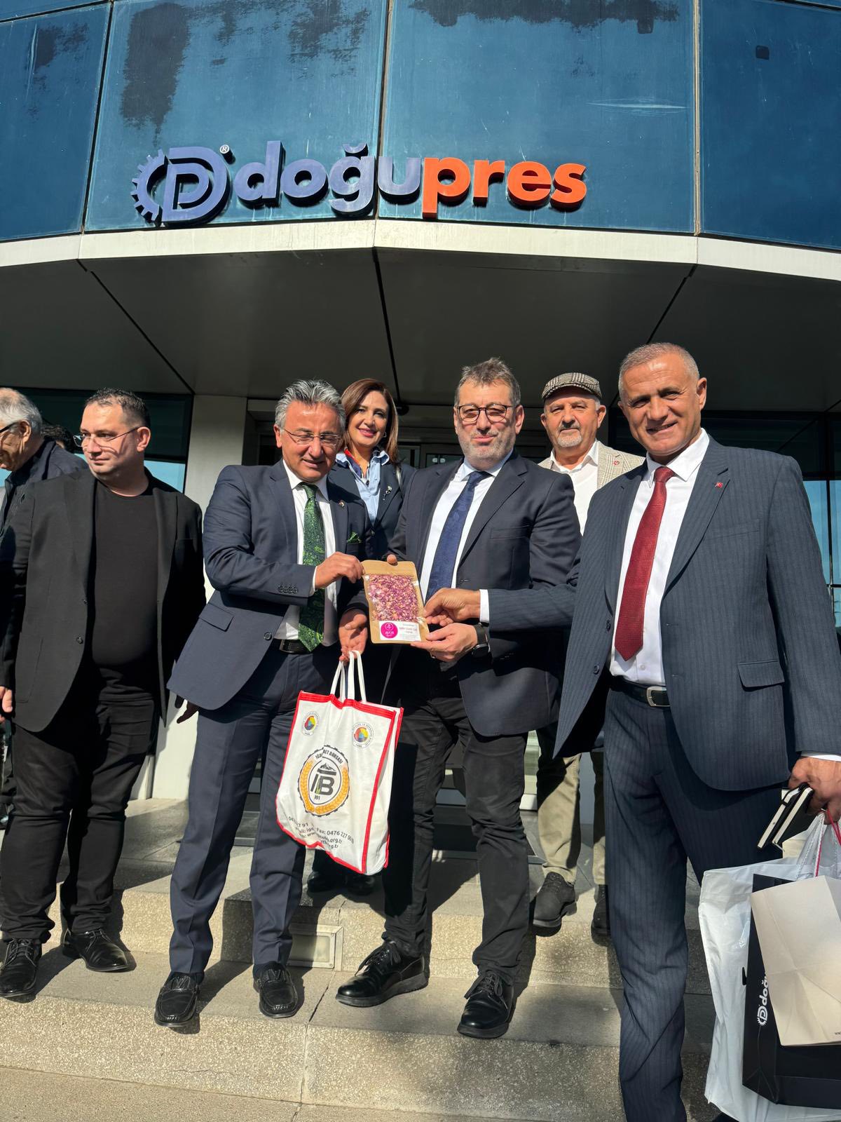 586669156 1254103716754362 1607481269659320562 N