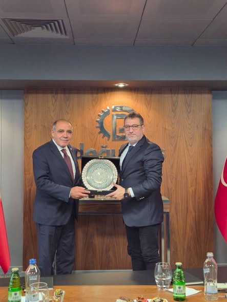 587234701 1254103376754396 9215305904483584097 N