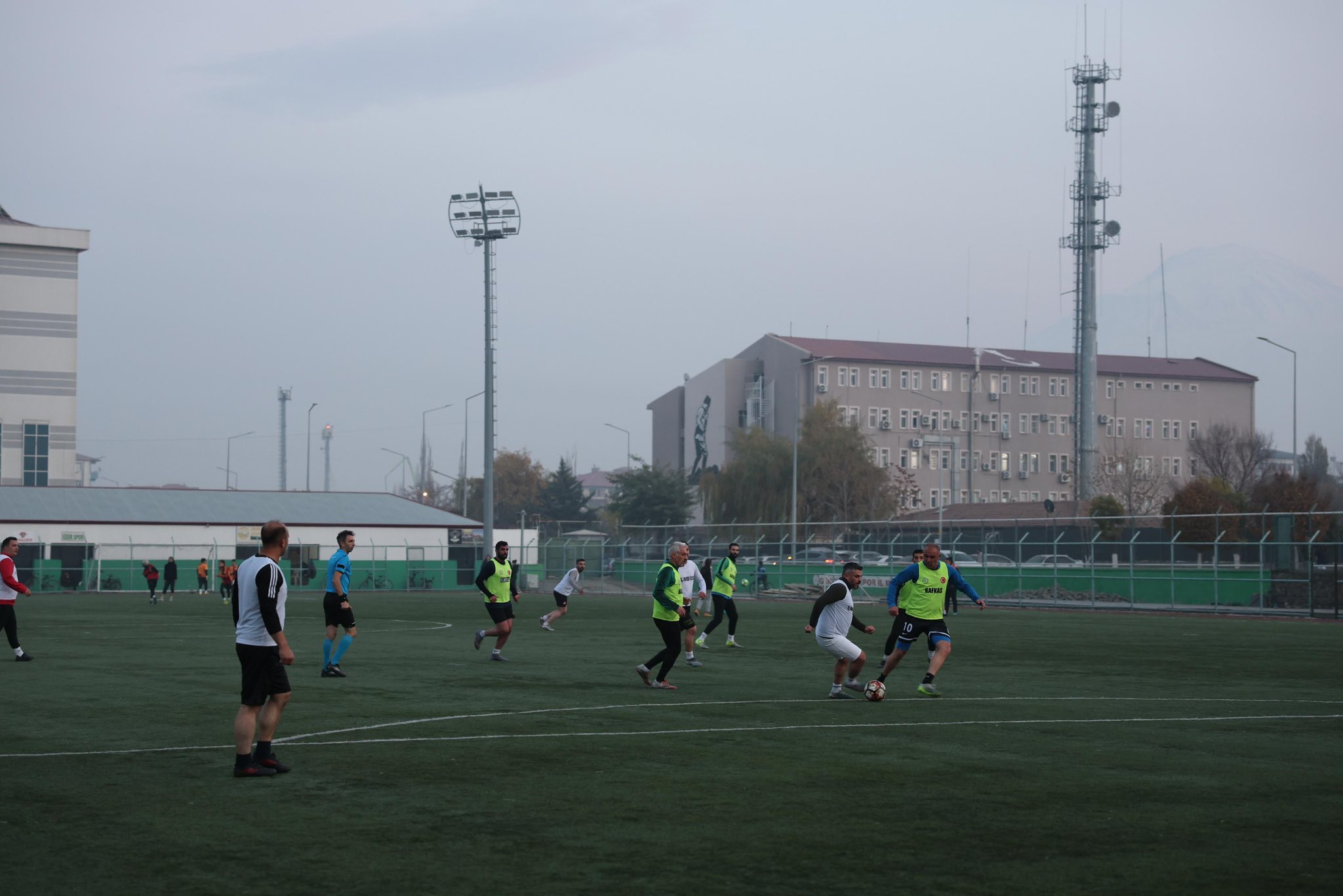 588235038 836845379095081 5780791458455397934 N