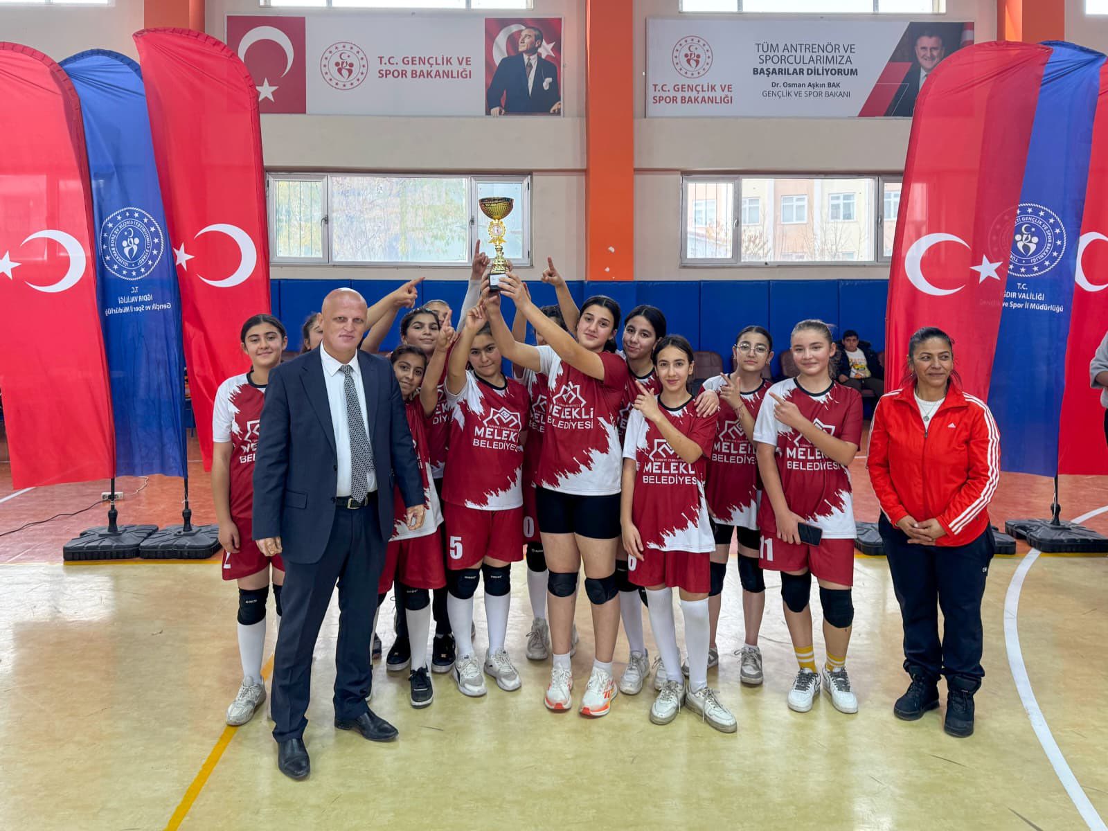 589609147 837242982388654 8448064841571610956 N